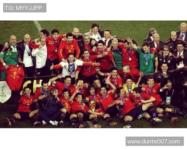 挑战你的足球知识极限 揭开神秘球星的面纱 看你能猜对多少位传奇球员