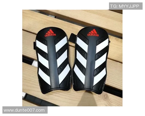 足球球星护膝推荐及选购指南让你享受舒适与保护 足球球星护膝推荐及选购指南让你享受舒适与保护