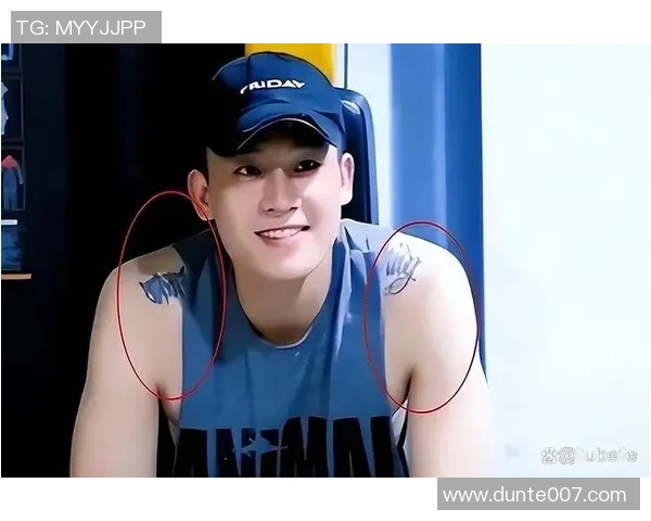 足球球星赛场惊现现场纹身引发观众热议成为焦点话题