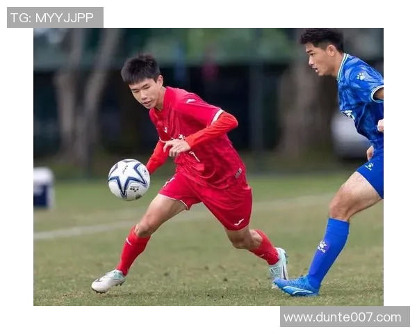 追随球星奋斗脚步点燃足球梦想奋勇拼搏书写不凡人生